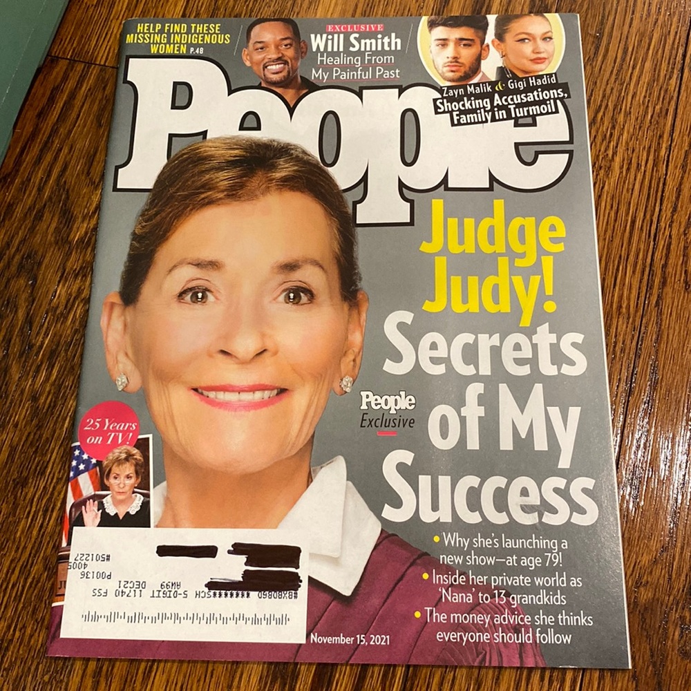 People Magazine November 2021 Judge Judy - Will Smith - Gigi Hadid & Zayn Malik